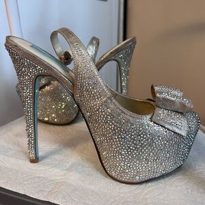 BETSEY JOHNSON BLUE RHINESTONE PLATFORM SLINGBACK HEELS WOMENS 8